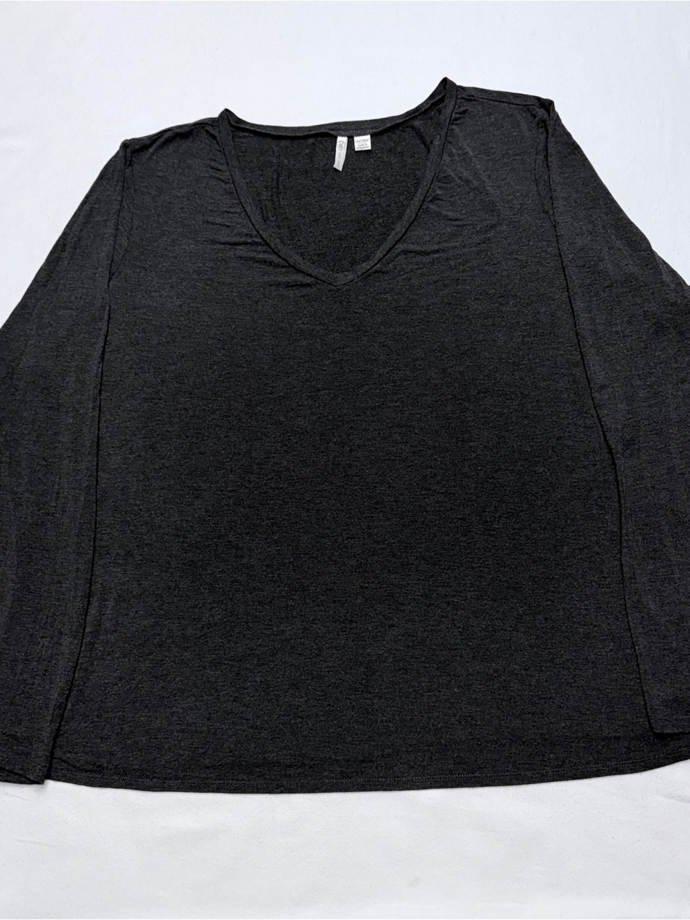 Cato Plus Size Rayon V Neck 3/4 Sleeve Tee Charcoal Gray Stretch Top 26/28W